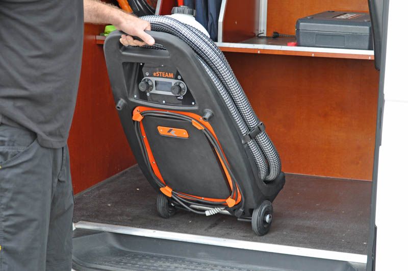 Die Gummiräder sind auch ideal um das Gerät ergonomisch und einfach in Ihrem Auto zu laden